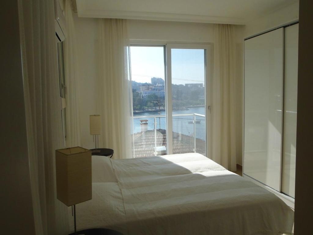 Marina View Residence Gulluk Luaran gambar