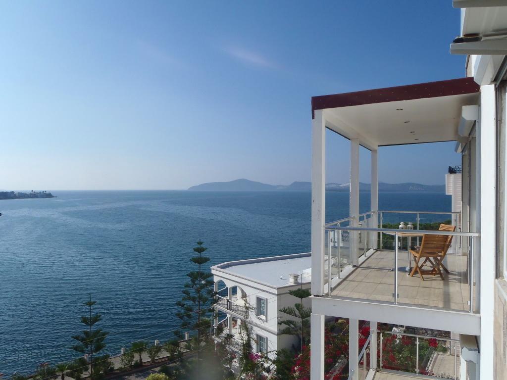 Marina View Residence Gulluk Luaran gambar